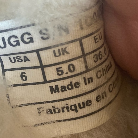 UGG CLASSIC SHORT SPARKLE SEQUINS WINTER BOOT BLACK 6 - Picture 10 of 10